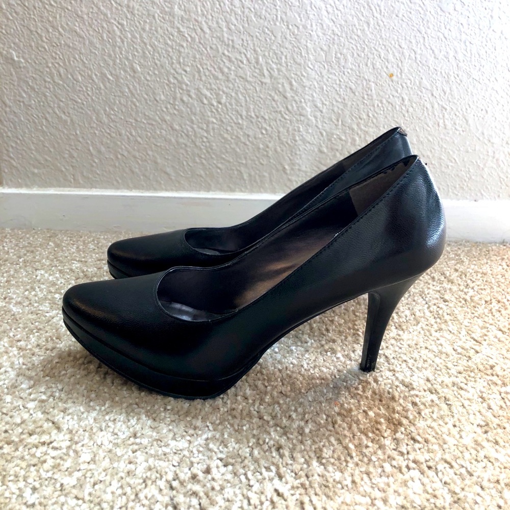 Nine West pumps